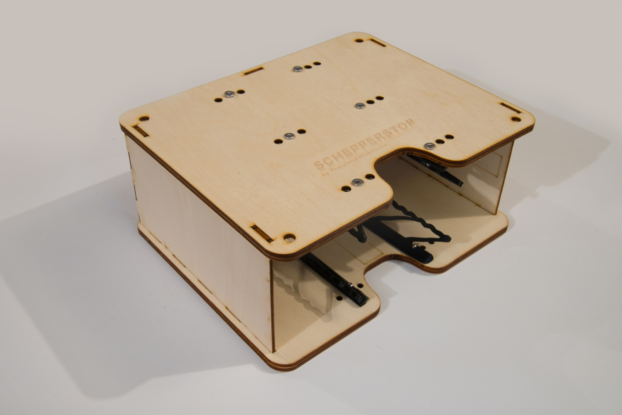 Schepperstop Becherbox DIY als Bausatz für Becher und Tassen im Camper