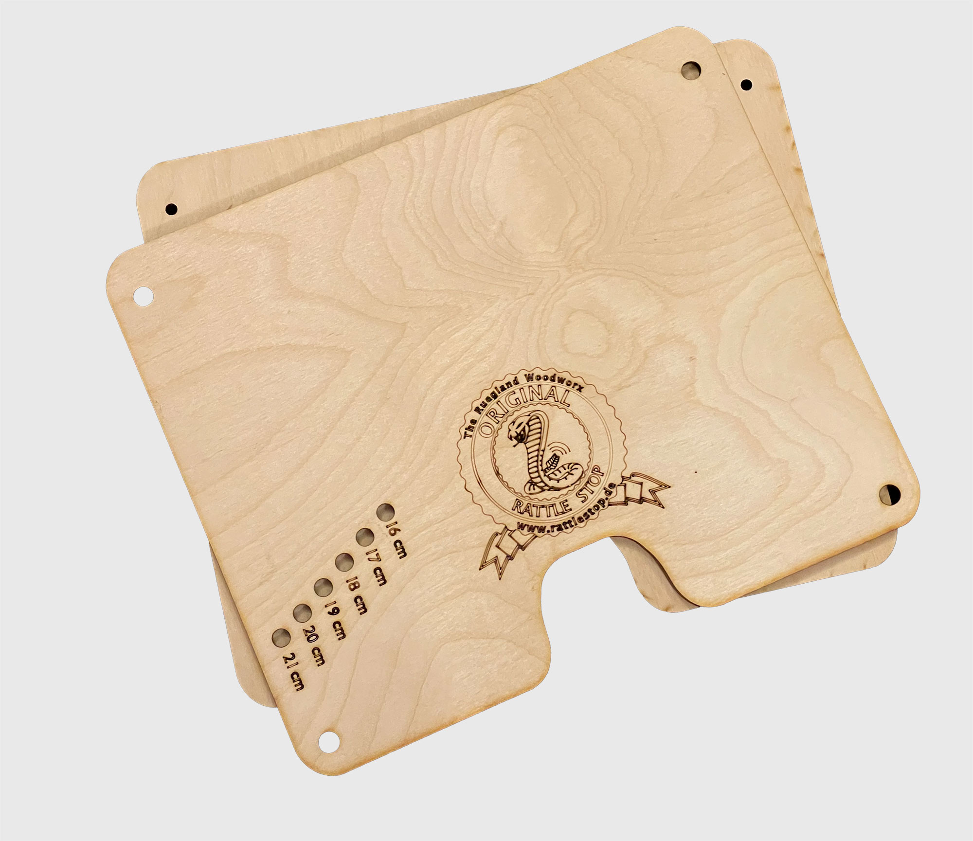Birke-Holzdekor mit Rattlestop Gravur als Produktoberfläche